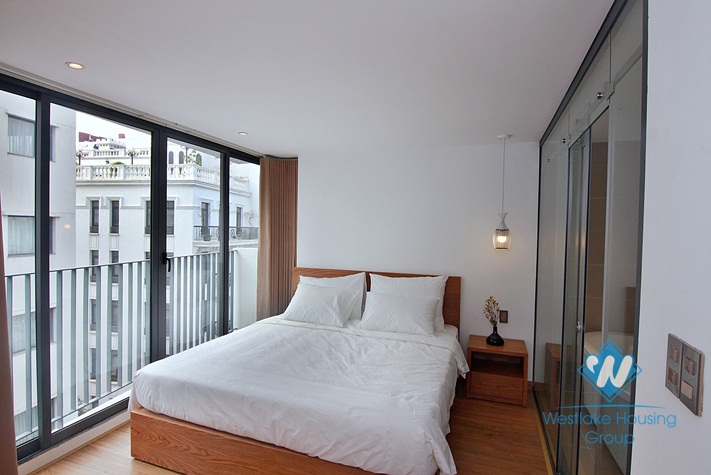 A newly 2 bedroom apartment for rent in Xuan dieu, Tay ho, Ha noi